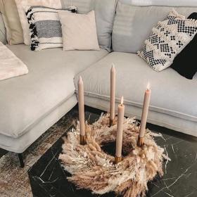 Růžová, zlatá, fialová nebo tradiční červená. Letošní vánoční barevné trendy jsou dostatečně kreativní na to, aby si každý vybral podle svého vkusu. Který je ten váš?
Růžová, zlatá, fialová nebo tradiční červená. Letošní vánoční barevné trendy jsou dostatečně kreativní na to, aby si každý vybral podle svého vkusu. Který je ten váš?