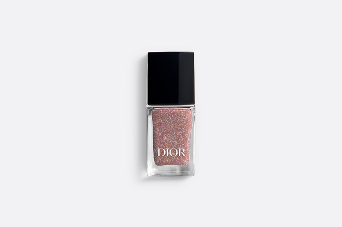 Pečující lak na nehty Nail Polish Protective Nail Care, Dior, 31 eur
