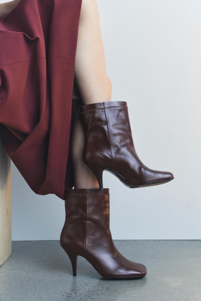 Zara, 2299 Kč
Zara, 2299 Kč