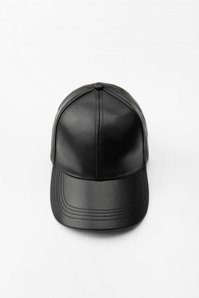 Zara, 699 Kč
Zara, 699 Kč