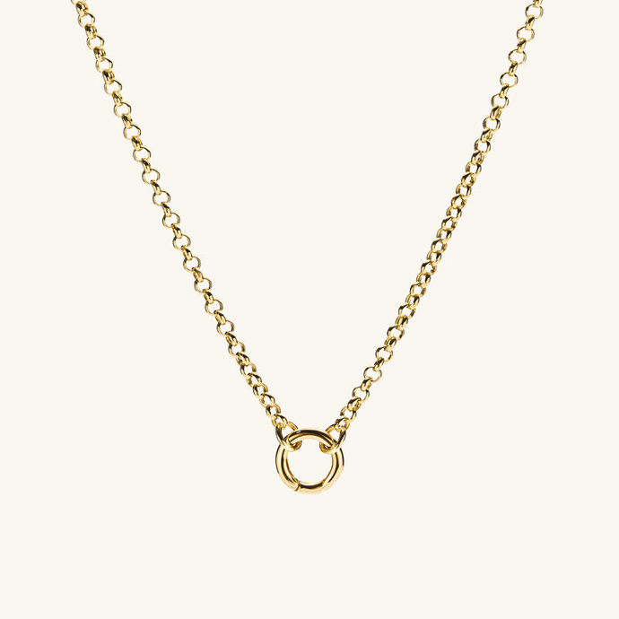 Řetízek Rolo Chain Charm Necklace, Mejuri, 548 eur
