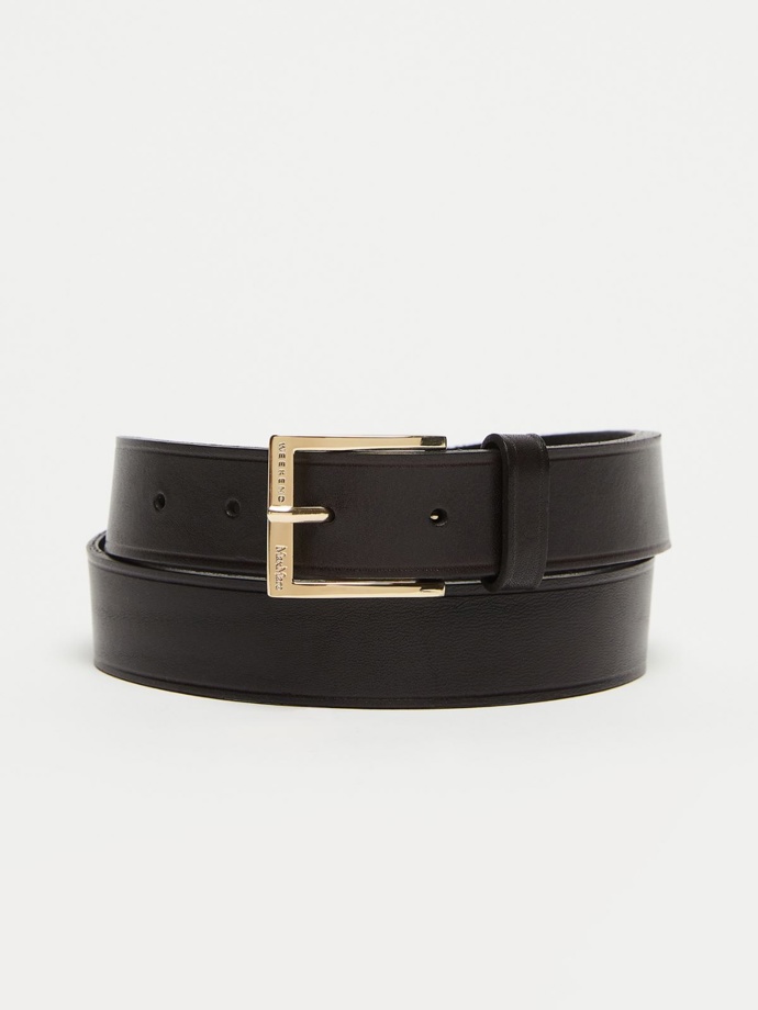 Pásek Basic leather belt, Max Mara, 3200 Kč
Pásek Basic leather belt, Max Mara, 3200 Kč