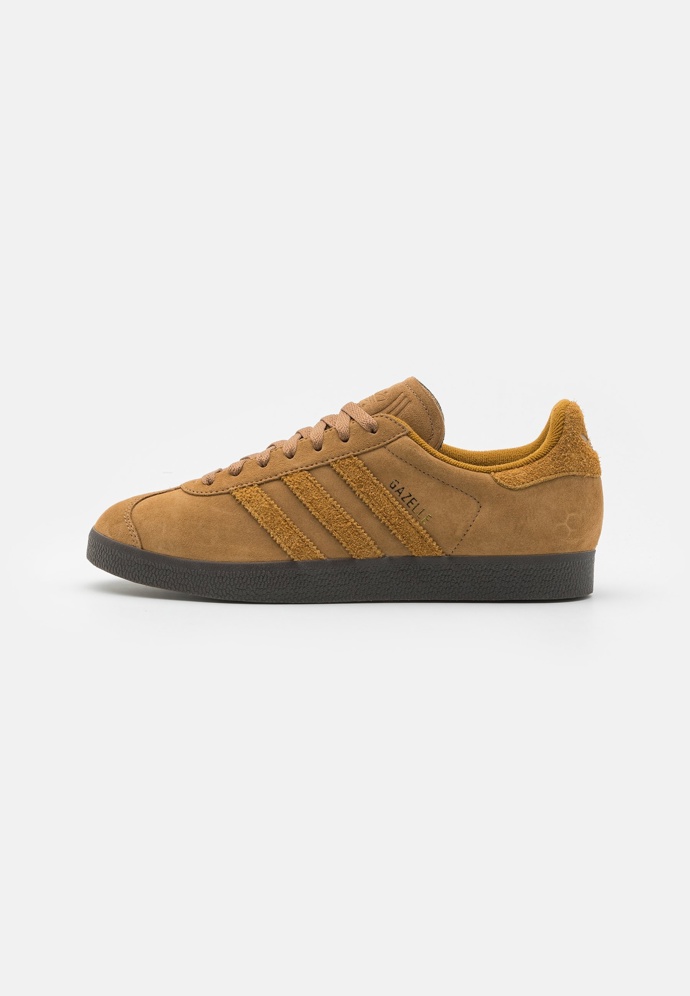 Adidas, 2700 Kč

