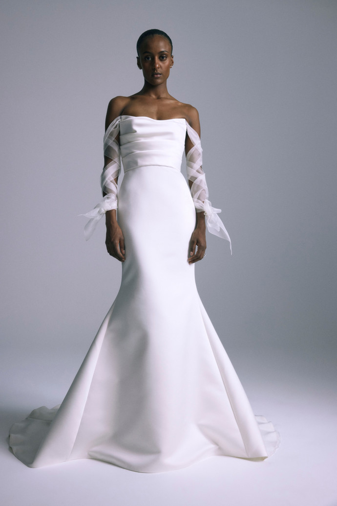 Amsale bridal
Amsale bridal