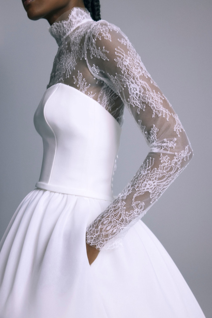 Amsale bridal
Amsale bridal