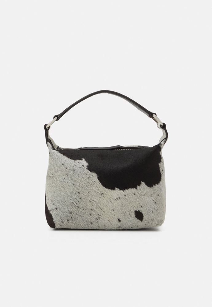 Kabelka SALYLO BAG MINI , Samsøe Samsøe, 4800 Kč
Kabelka SALYLO BAG MINI , Samsøe Samsøe, 4800 Kč