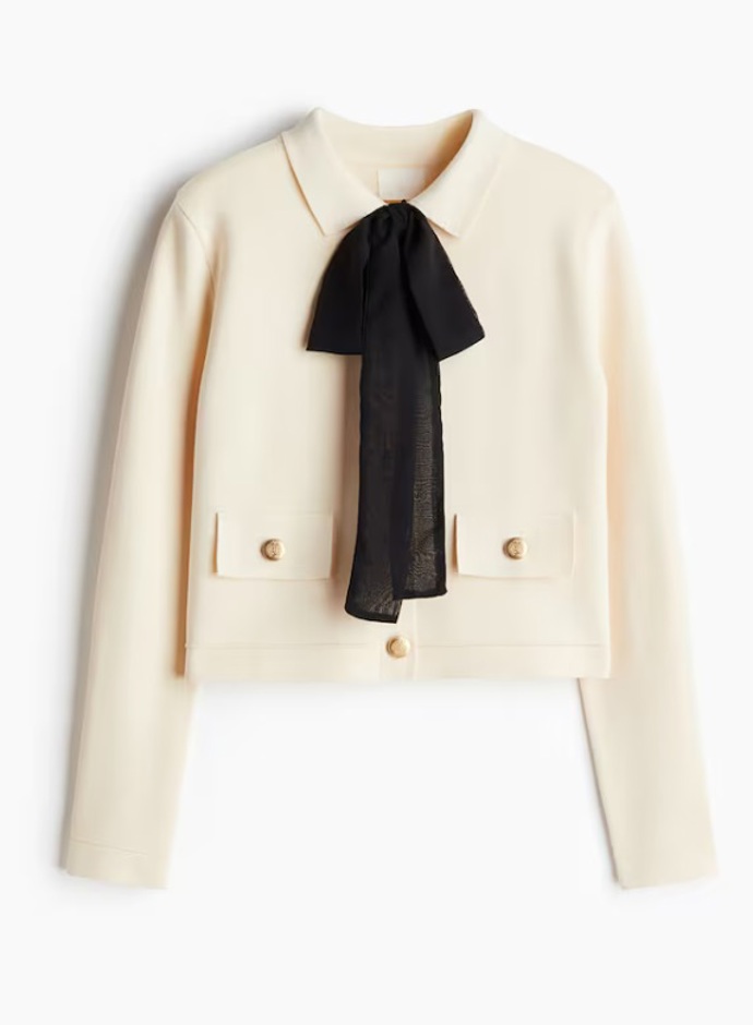 Kardigan s vázačkami, H&M, 1 199 Kč
