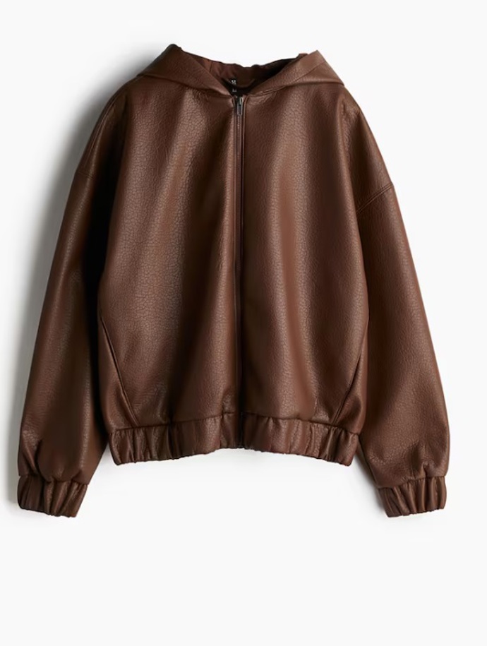 Bunda s kapucí, H&M, 1 199 Kč
