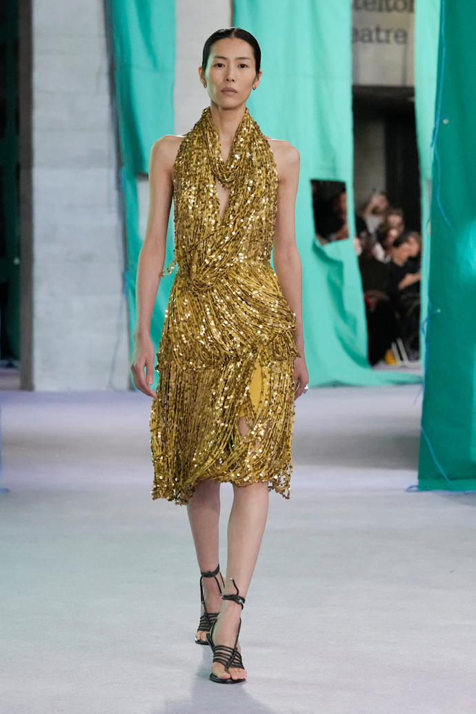Flitry: Burberry jaro/léto 2025
Flitry: Burberry jaro/léto 2025