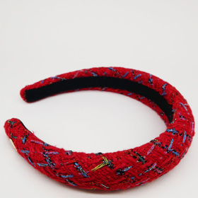 Čelenka, Scrunchie is back, 45 eur
