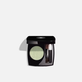 Stíny na oči, Chanel, 1080 Kč
