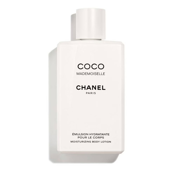 Hydratační tělové mléko, Chanel, 1790 Kč
