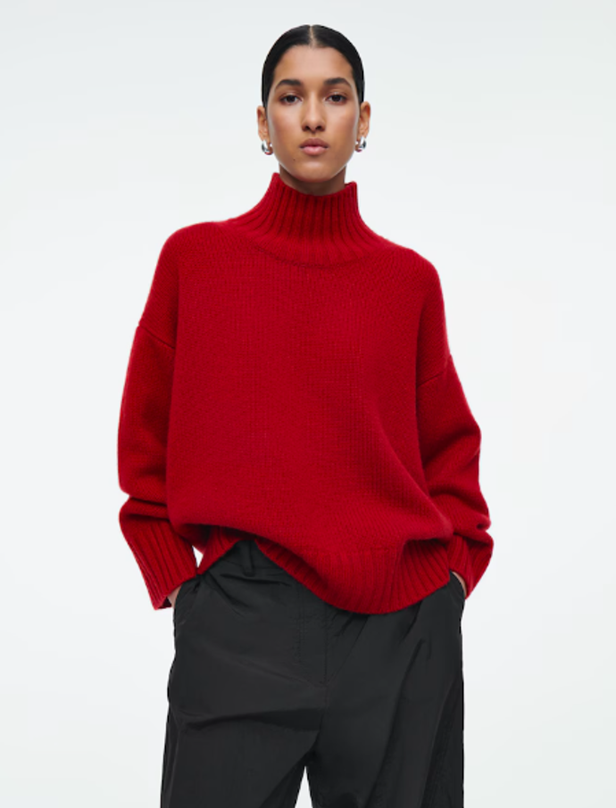 COS, 275 eur
