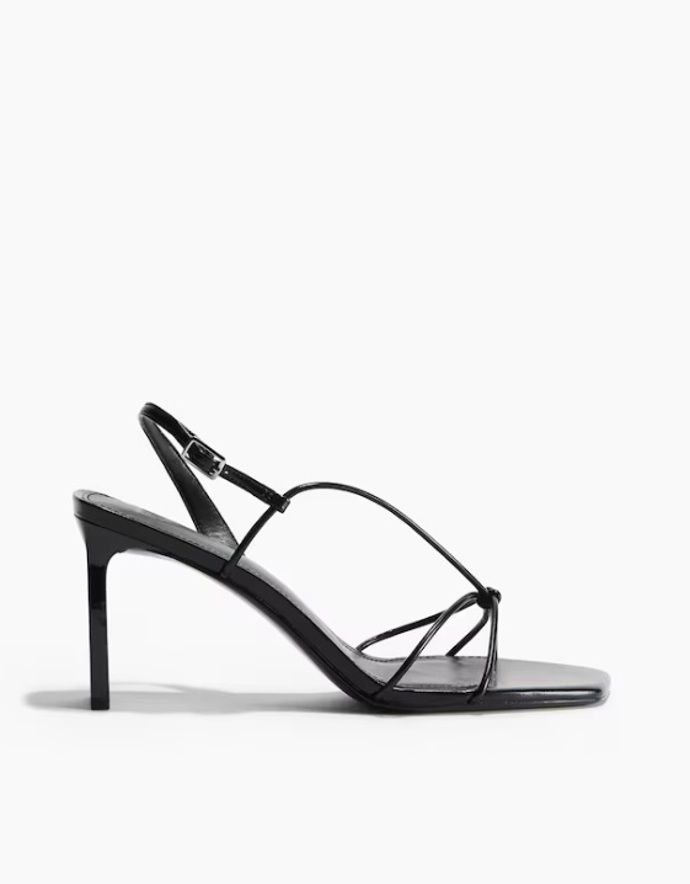 Páskové sandálky na podpatku, H&M, 789 Kč
