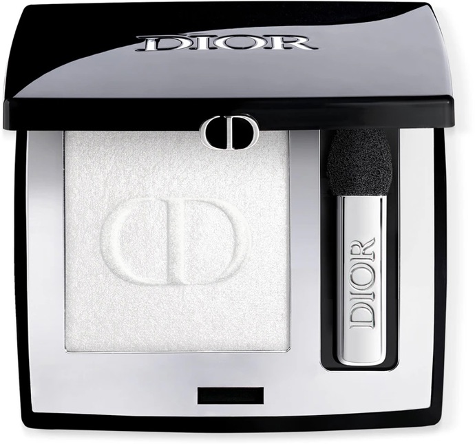 Stín, Dior, 915 Kč
Stín, Dior, 915 Kč