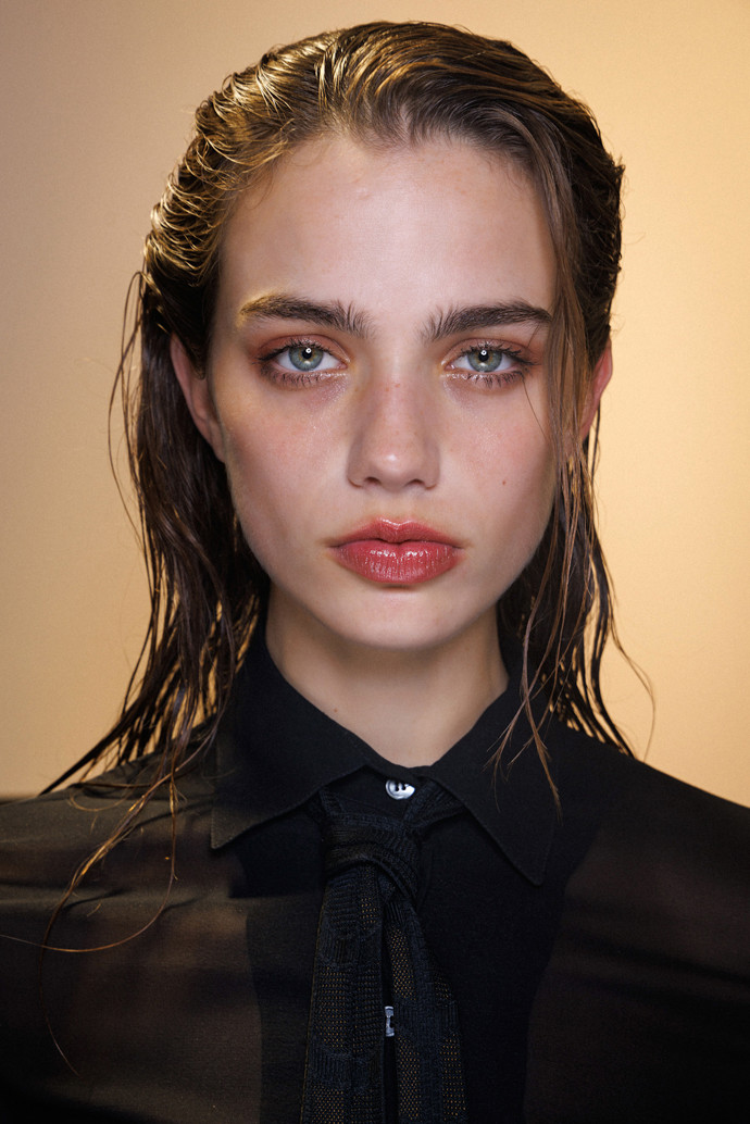 Beauty trendy 2025
Beauty trendy 2025