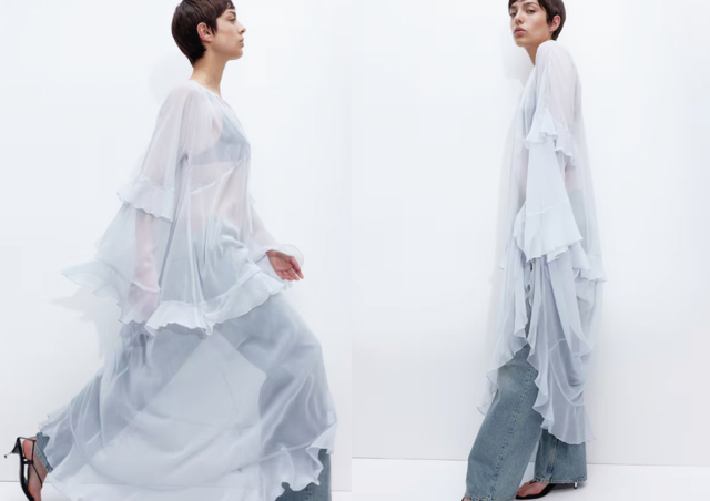 Šifonové šaty s volánky, H&M, 959 Kč
