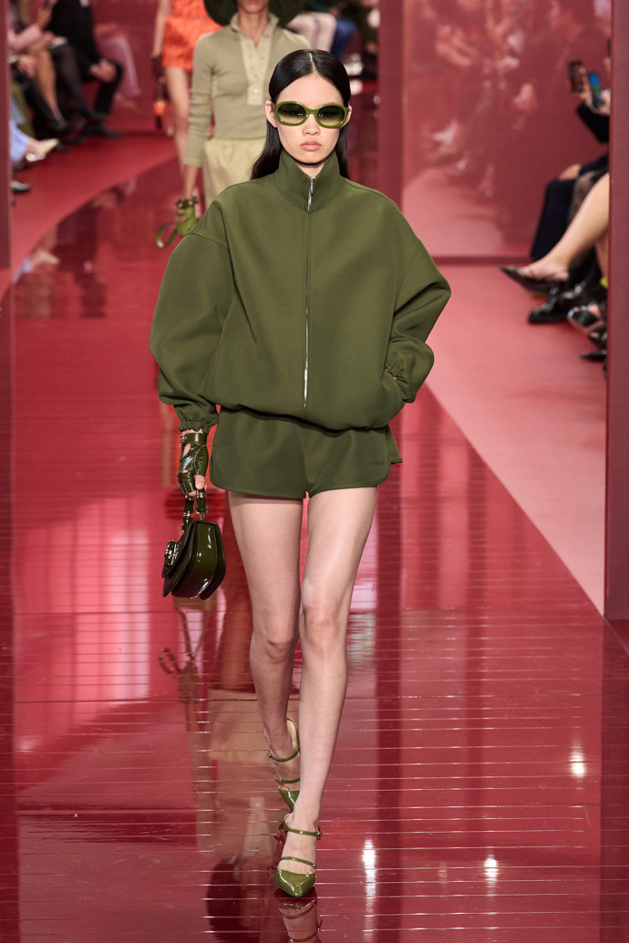 Gucci jaro/léto 2025
Gucci jaro/léto 2025