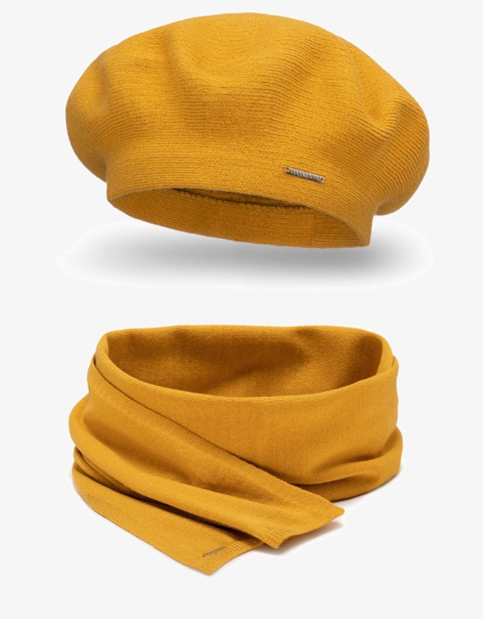 Set baret a šála, Vivisence, 1 670 Kč
