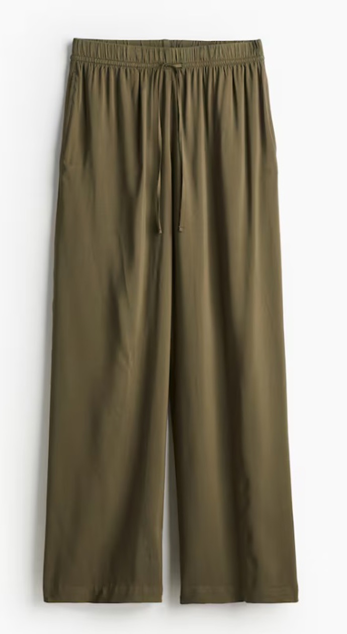 Široké natahovací kalhoty, H&M, 429 Kč
