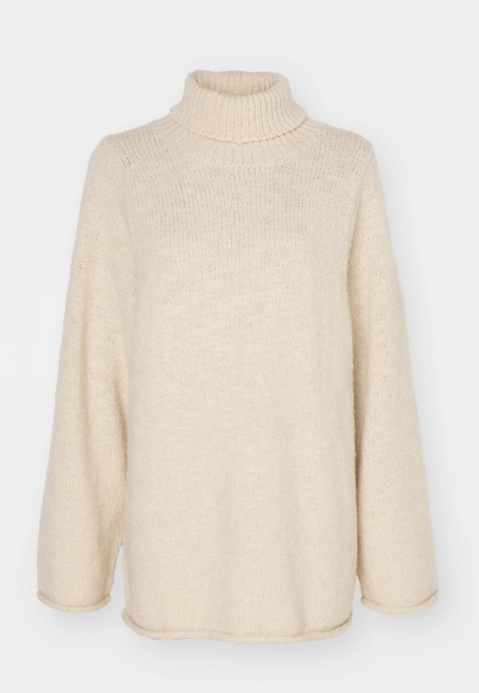 Luxusní oversized svetr, By Malene Birger, 7 896 Kč
