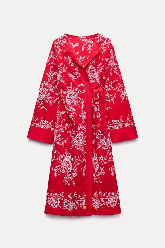 Kimono s výšivkami, Zara, 2799 Kč
