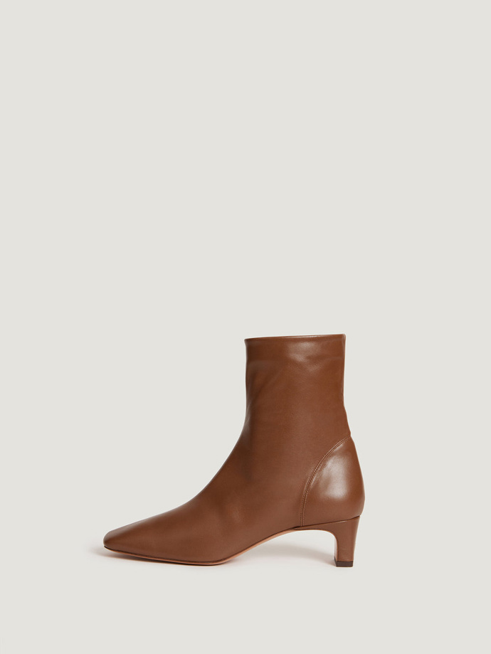 Kotníkové boty, Rouje, 295 eur
Kotníkové boty, Rouje, 295 eur