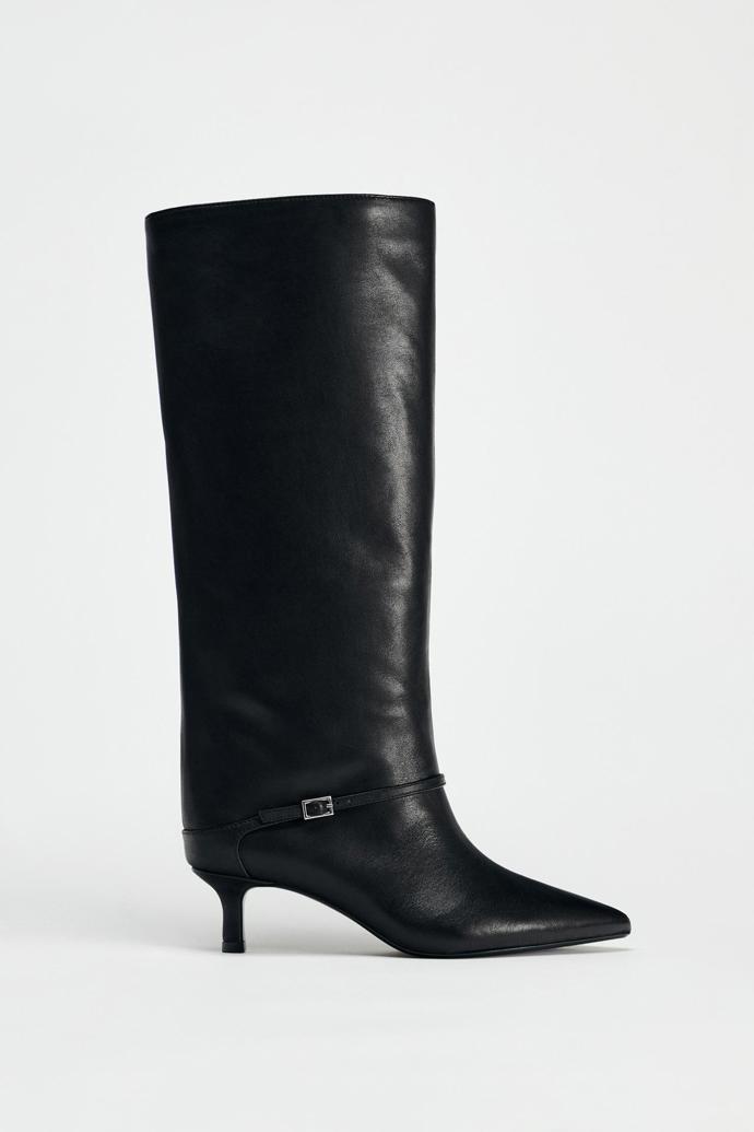 Kozačky, Zara, 2999 Kč
Kozačky, Zara, 2999 Kč