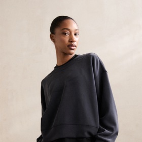 Sportovní mikina, Lululemon, 1840 Kč (původně 2980 Kč)
