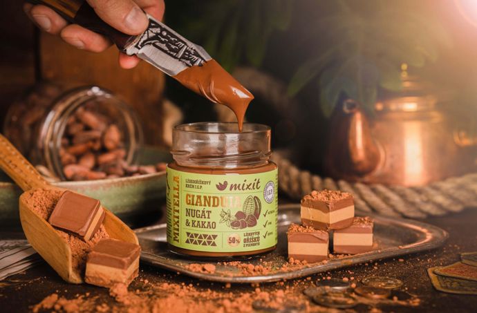Lískooříškový krém Mixitella Premium, 300 g, 249 Kč
