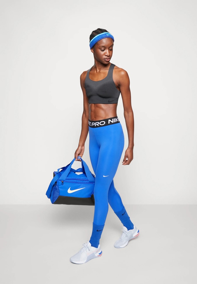 Sportovní podprsenka, Nike Performance, 1840 Kč (původně 2300 Kč)
Sportovní podprsenka, Nike Performance, 1840 Kč (původně 2300 Kč)