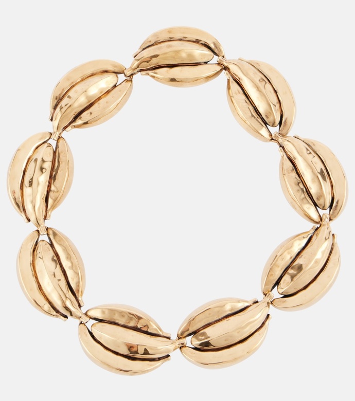 Banánový náhrdelník Bananas choker, Chloé, 950 eur

