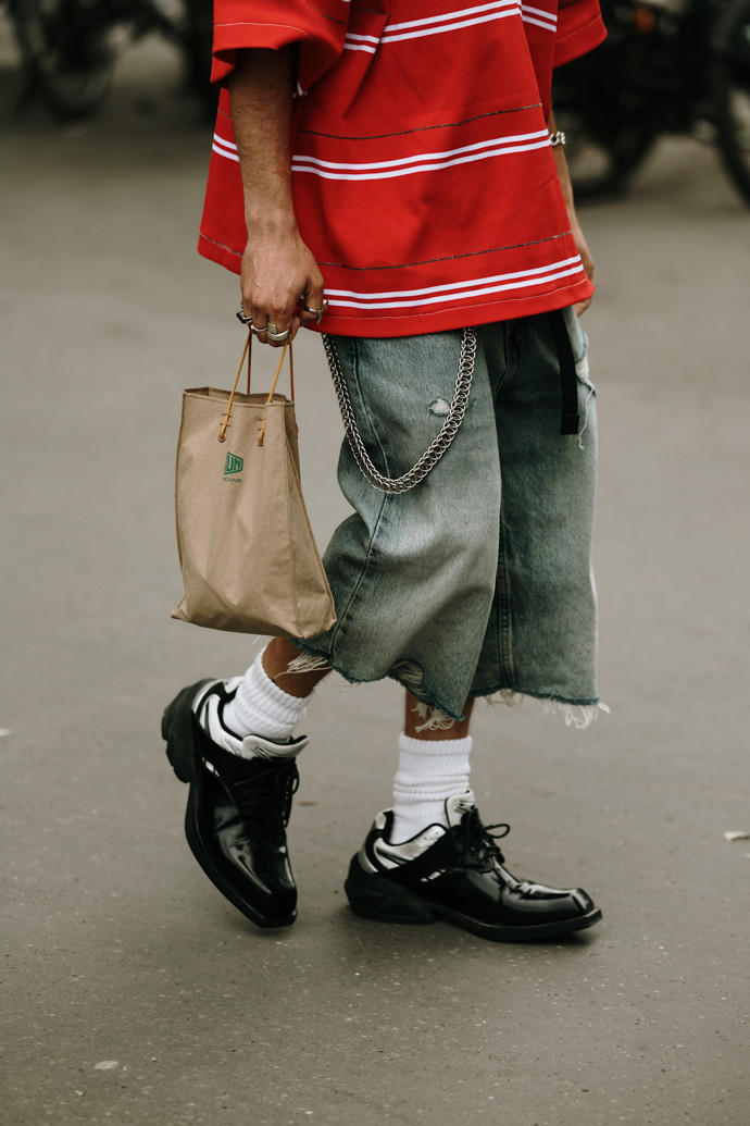 Trendy tenisky street style
Trendy tenisky street style