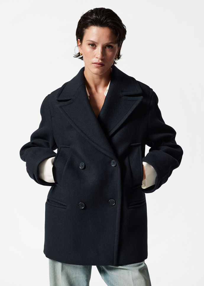 Pea coat, & Other Stories, 249 eur
Pea coat, & Other Stories, 249 eur