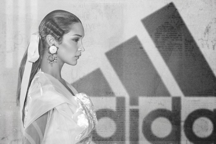 Bella Hadid při kampani Adidas
