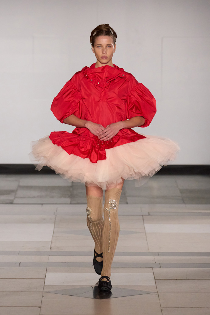 Balletcore: Simone Rocha jaro/léto 2025
