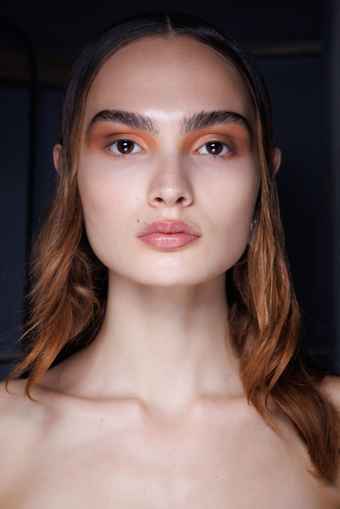 Beauty trendy 2025
Beauty trendy 2025