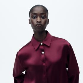 Saténová košile, Zara, 699 Kč
