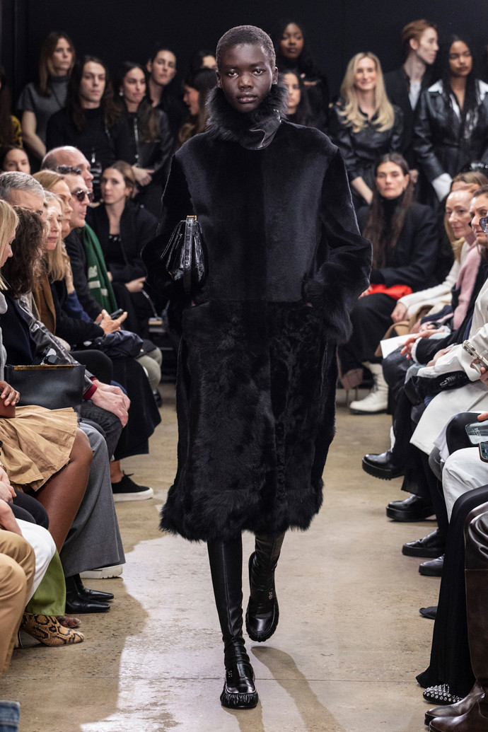 Proenza Schouler podzim/zima 2024
Proenza Schouler podzim/zima 2024