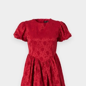 Sister Jane, 2540 Kč, zalando.cz
