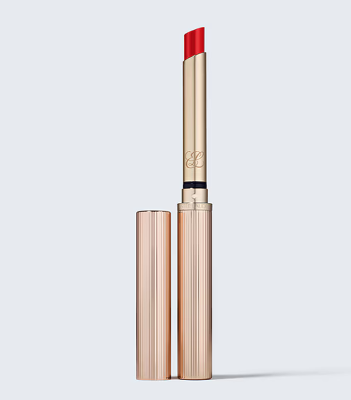 Rtěnka Pure Color Explicit Slick Shine Lipstick, 1200 Kč
