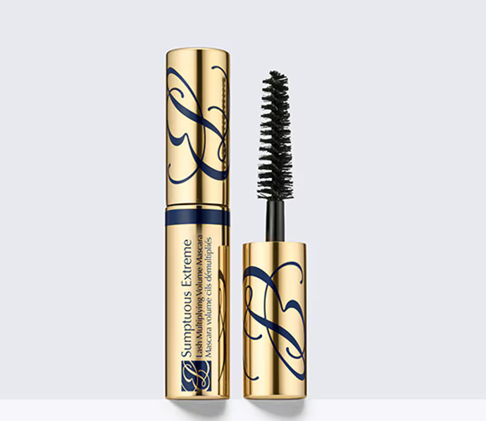 Sumptuous Extreme Lash Multiplying Volume Mascara, 410 Kč
