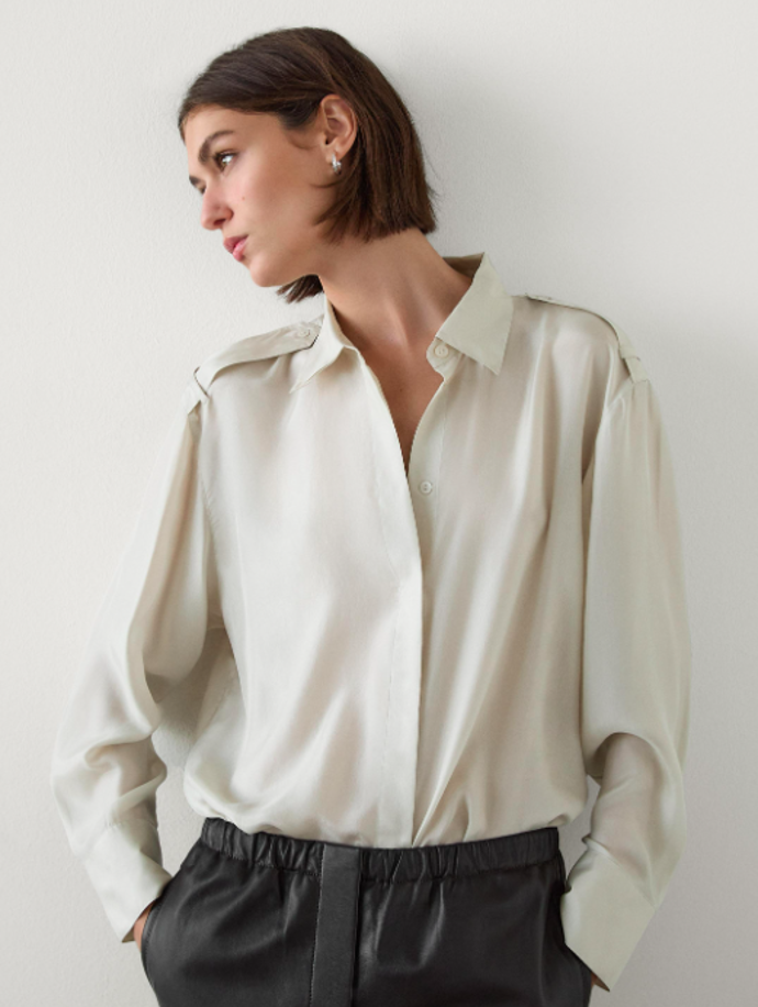 Saténová halenka, MASSIMO DUTTI, 2299 Kč
Saténová halenka, MASSIMO DUTTI, 2299 Kč