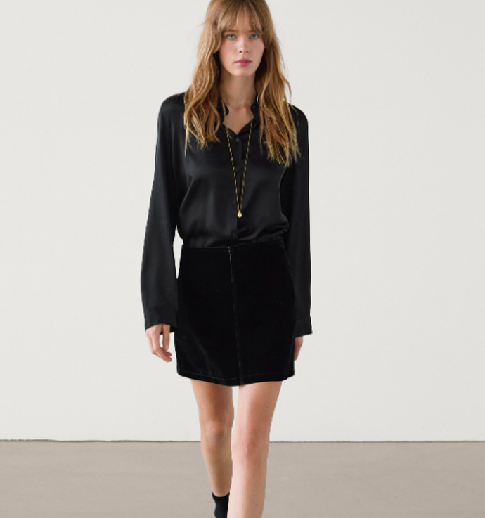 Saténová halenka, MASSIMO DUTTI, 1599 Kč
Saténová halenka, MASSIMO DUTTI, 1599 Kč