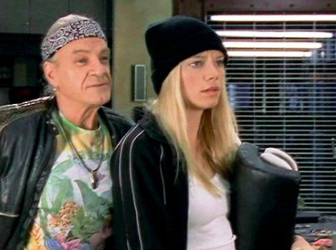 Peta Wilson v seriálu Brutální Nikita
