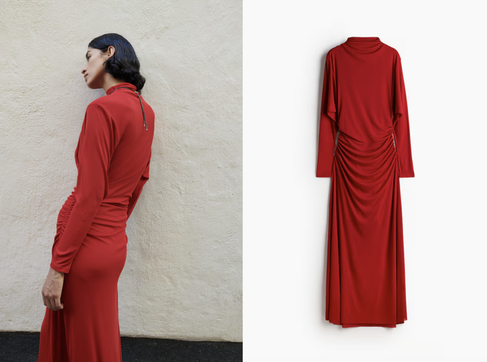 Řasené šaty s vysokým límcem, červené, H&M, 1 459 Kč
