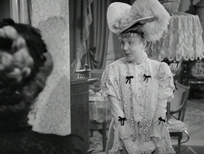 Carola v prvním snímku Poddaný z roku 1951.
Carola v prvním snímku Poddaný z roku 1951.