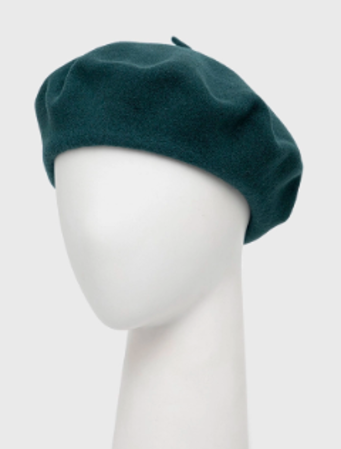 Vlněný baret Kangol 1699 Kč
Vlněný baret Kangol 1699 Kč