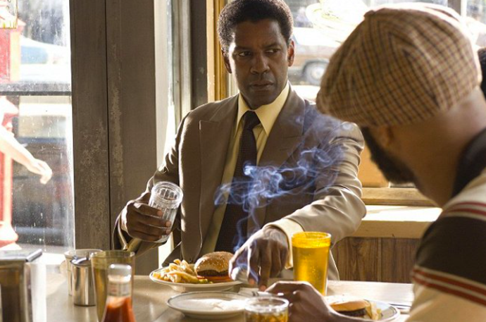 Denzel Washington ve filmu Americký gangster, kde si zahrál narkobarona Franka Lucase
Denzel Washington ve filmu Americký gangster, kde si zahrál narkobarona Franka Lucase