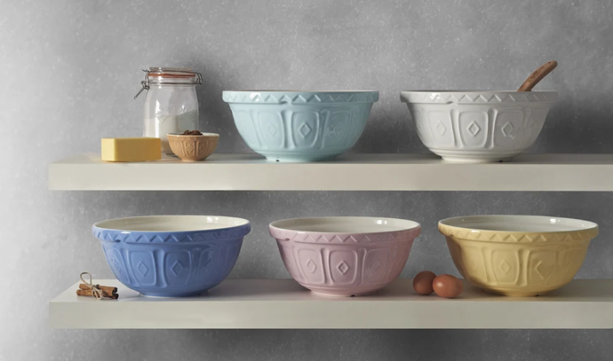 Vaší kuchyni rozsvítí krásné porcelánové mísy Powder Blue 4 l, Mason Cash, 1 489 Kč
